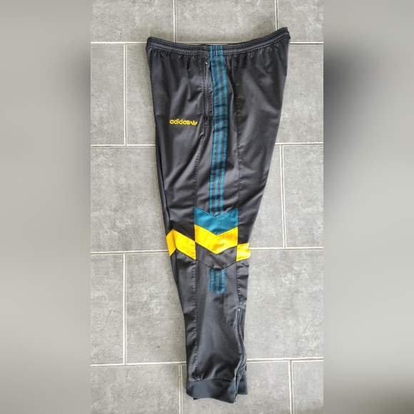 sold - Picture 3 of 6